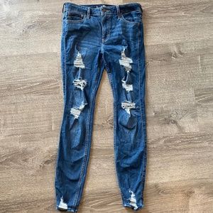 Hollister Super Skinny Jeans